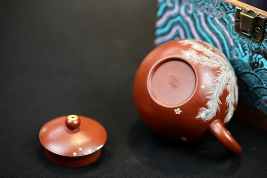 Yixing Zisha Teapot | Handcrafted Purple Clay Teapots | Artisan Craft 8