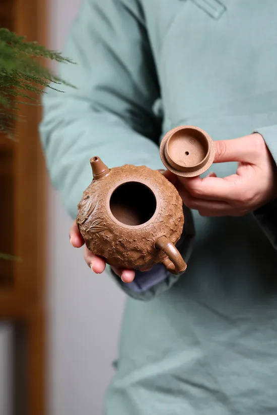 Zisha Teapots: Bamboo Gongspring | 2100 CNY 2