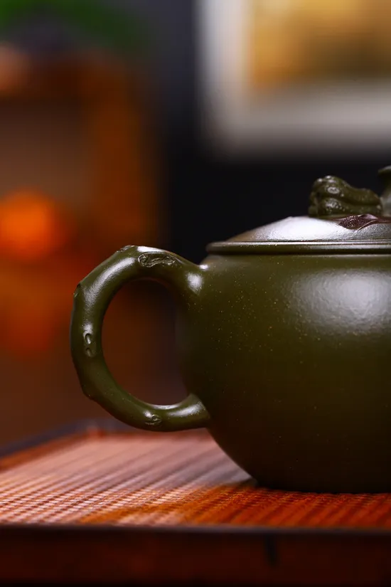 Premium Yixing Zisha Teapot | Vintage Clay Handcrafted Collectible 2