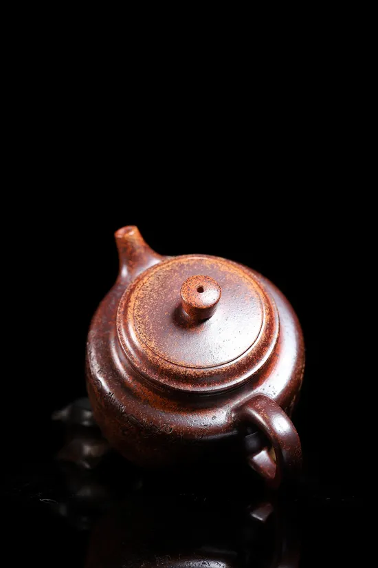 Zisha Teapots: Master Chen Yue'e | premium golden sand 1