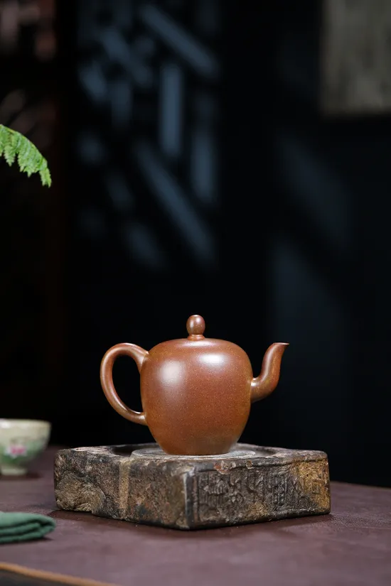 Zisha Teapots: Yang Junbao | premium gold duan clay 3