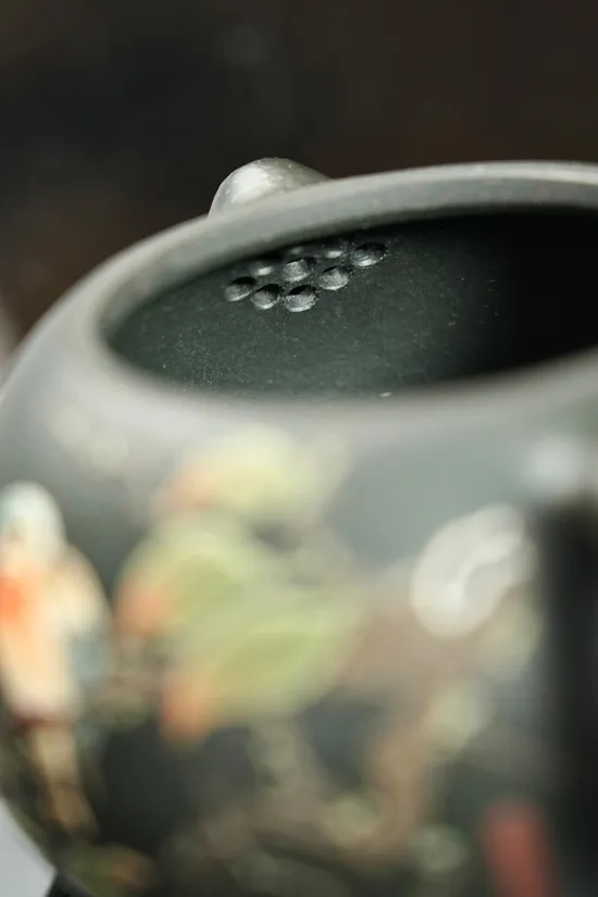 Zisha Teapots: 1440 CNY | premium original mine green clay 4
