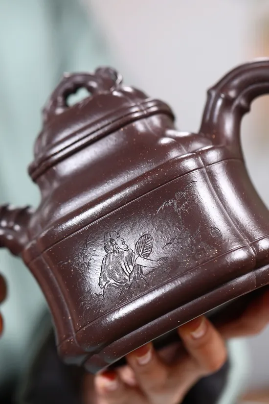 Zisha Teapots: 21 | 000 CNY | Master Li Changhong 2