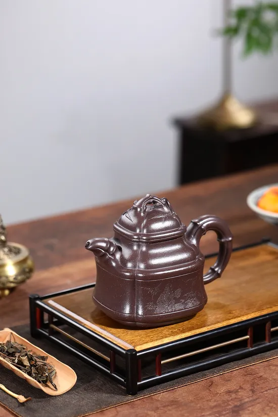 Zisha Teapots: 21 | 000 CNY | Master Li Changhong 8