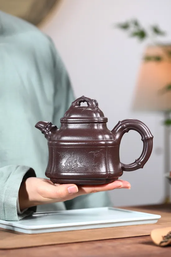 Zisha Teapots: 21 | 000 CNY | Master Li Changhong 9