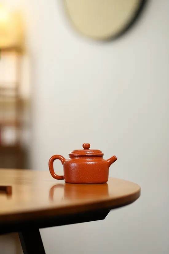Zisha Teapots: Jiujiu Hongjiangpo clay | Master Yang Peng 3