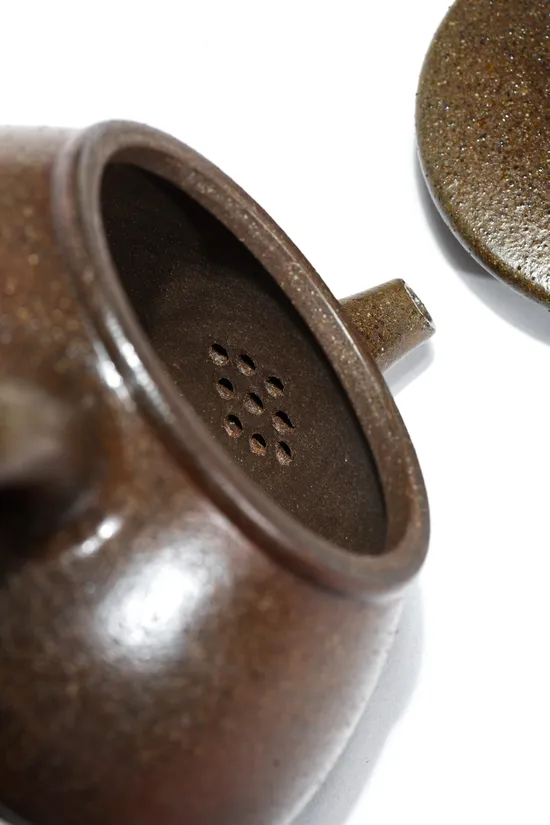 Premium Yixing Clay Teapot | Ancient Craftsmanship & Best Value 2
