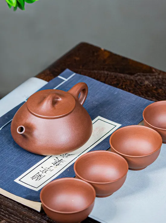 Premium Yixing Zisha Teapot | Handcrafted Artisan Clay Teapots 3