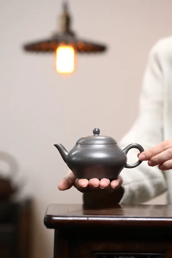 Premium Yixing Zisha Teapot | Authentic Purple Clay Craftsmanship 2