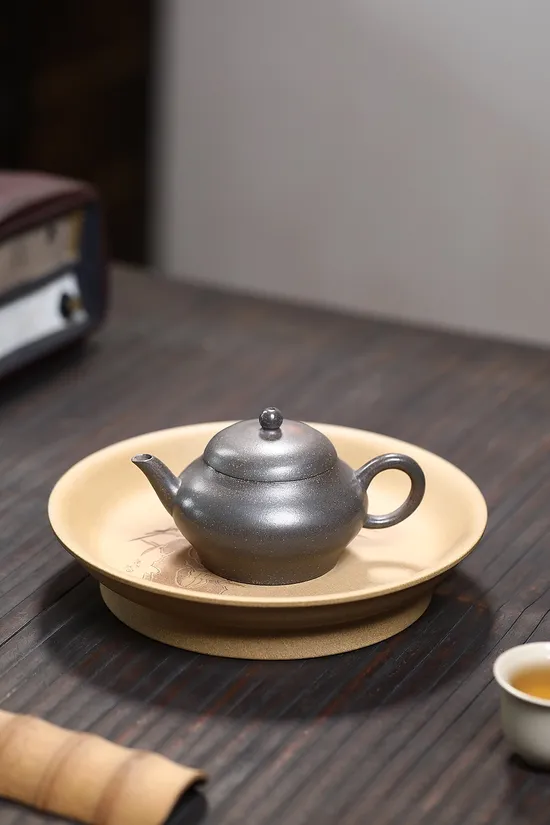 Premium Yixing Zisha Teapot | Authentic Purple Clay Craftsmanship 3