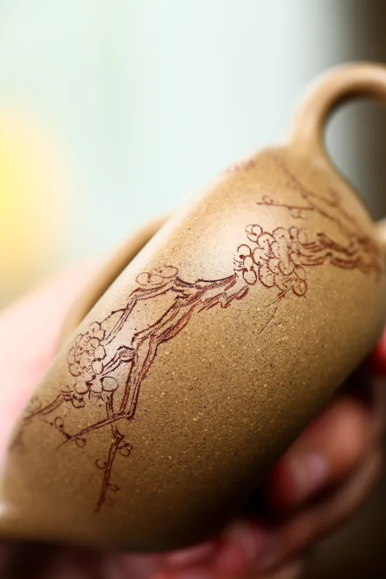 Yixing Zisha Teapot | Artisan Clay Teapot | Premium Handcrafted Ceramics 1