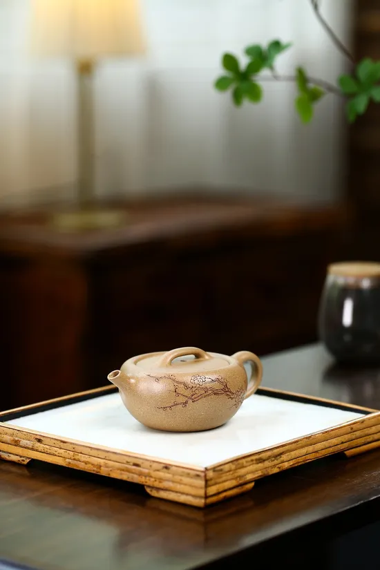 Yixing Zisha Teapot | Artisan Clay Teapot | Premium Handcrafted Ceramics 3