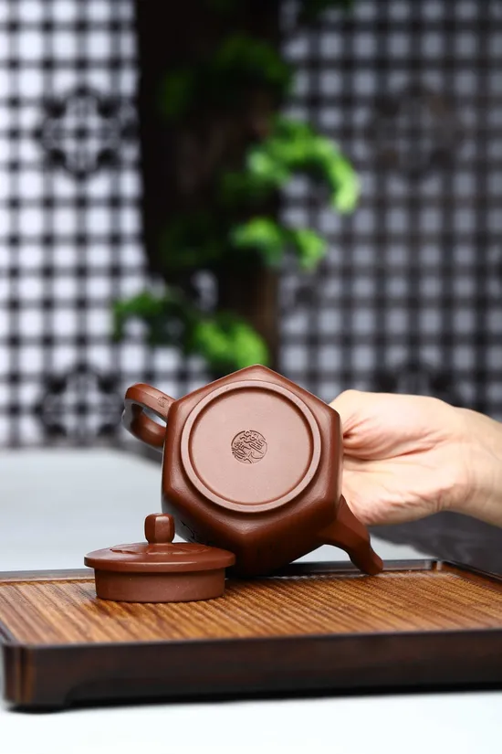 Premium Yixing Zisha Teapot – Six-Sided Palace Lantern Design 6