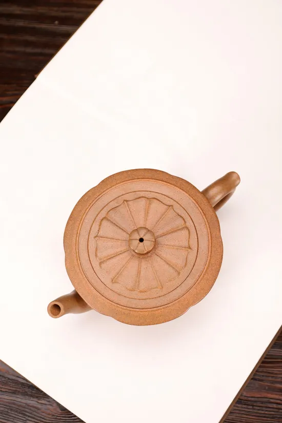 Zisha Teapots: Lotus Platform | Hui Haiqin 3