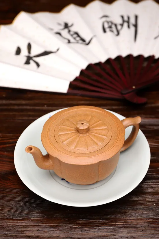 Zisha Teapots: Lotus Platform | Hui Haiqin 6