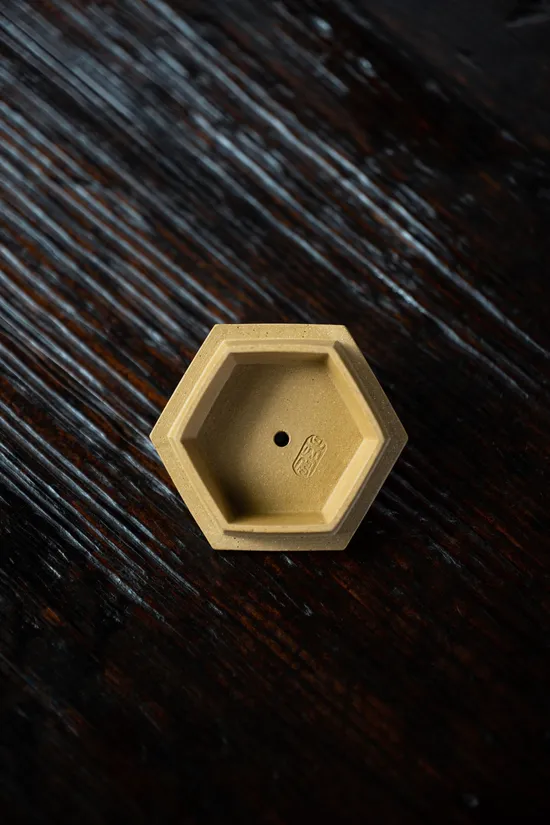 Zisha Teapots: Wu An gold duan clay | Yi Feng 4
