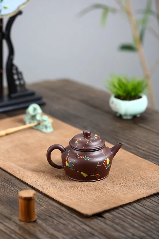 Zisha Teapots: aged purple clay | diamond-shaped nine-hole spout 1