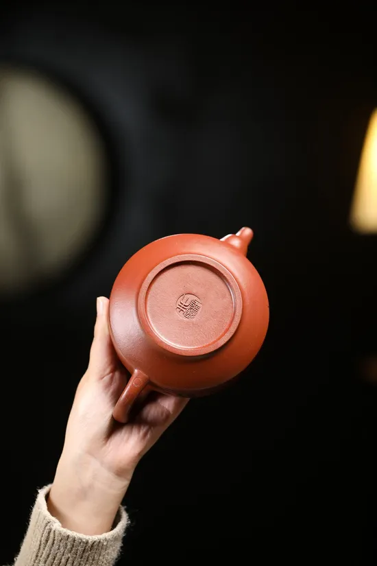 Handcrafted Yixing Clay Teapots | Artisan Collection 8