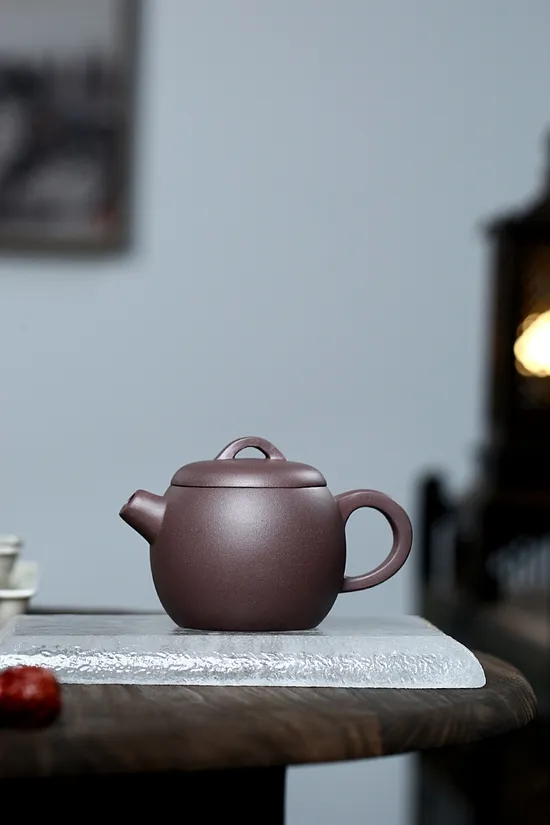 Zisha Teapots: Giant Vessel | 1200 CNY 1