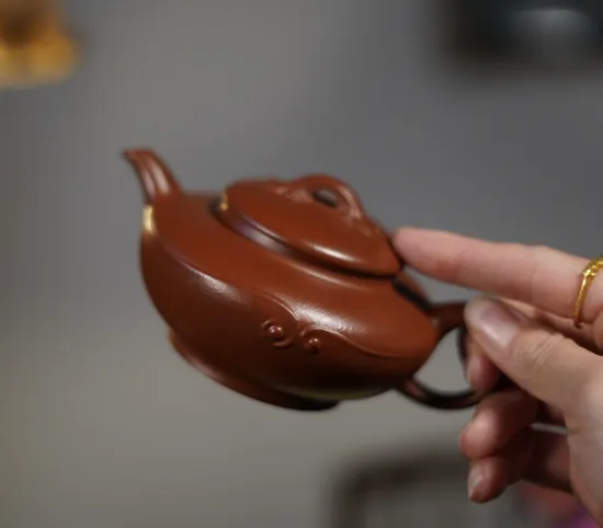 Premium Yixing Clay Teapot | Handcrafted Artisan Design & Function 1