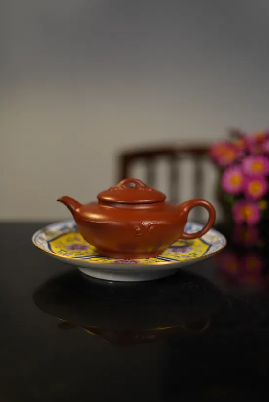 Premium Yixing Clay Teapot | Handcrafted Artisan Design & Function 9