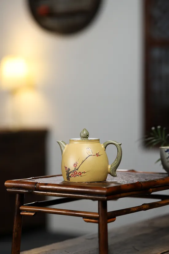 Premium Yixing Zisha Teapot | Master Crafted Clay Artistry 6