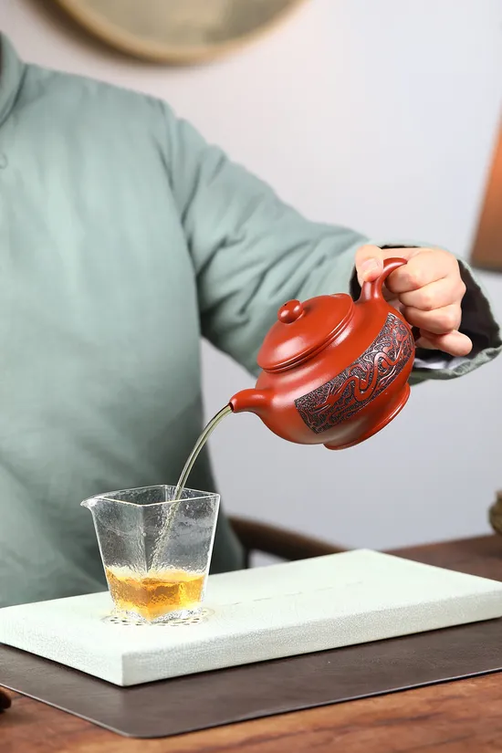 Premium Yixing Zisha Teapot | Collector's Handcrafted Clay Teapot 500cc 4
