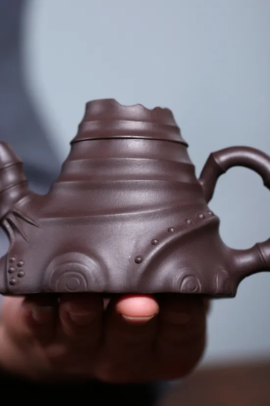 Yixing Clay Teapot | Handcrafted Bamboo Design | Zisha Art 3