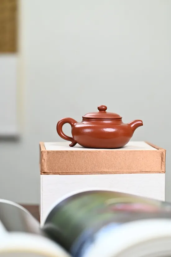 Handcrafted Yixing Zisha Teapot 'Antique Style' – Artisan Collection 1