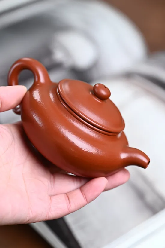 Handcrafted Yixing Zisha Teapot 'Antique Style' – Artisan Collection 3