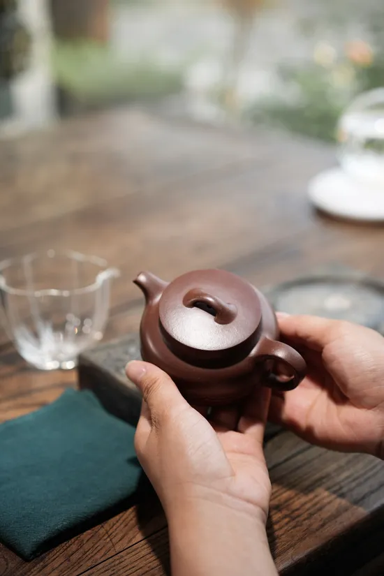 Zisha Teapots: Lotus Rhythm | premium purple clay 1