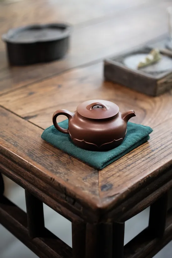 Zisha Teapots: Lotus Rhythm | premium purple clay 4