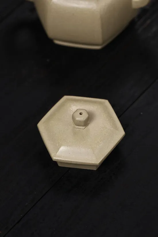 Yixing Zisha Teapot - Master Zhu Xinnan's Original Green Clay Pot 2