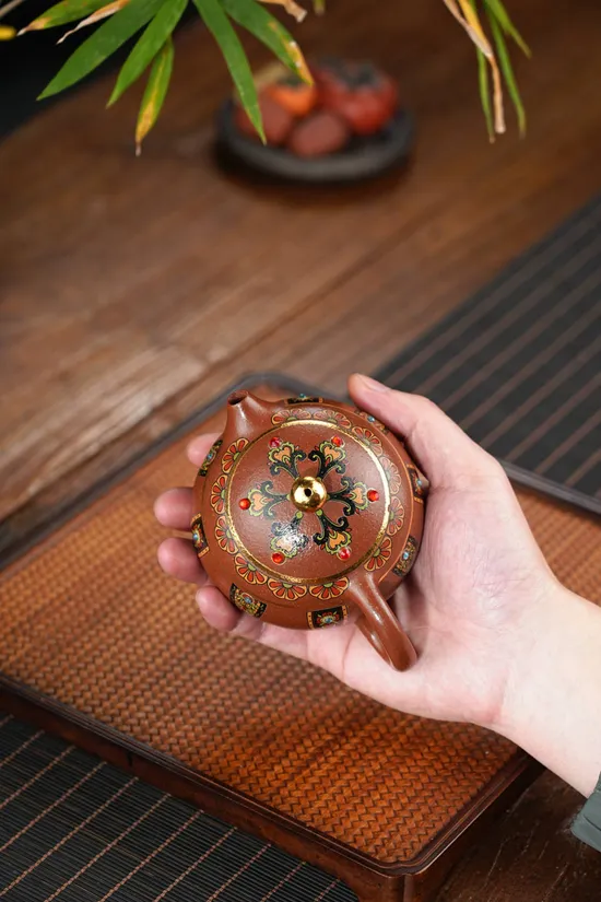 Zisha Teapots: Fan Jianxin | Golden Jiangpo clay | CNY 1800 2