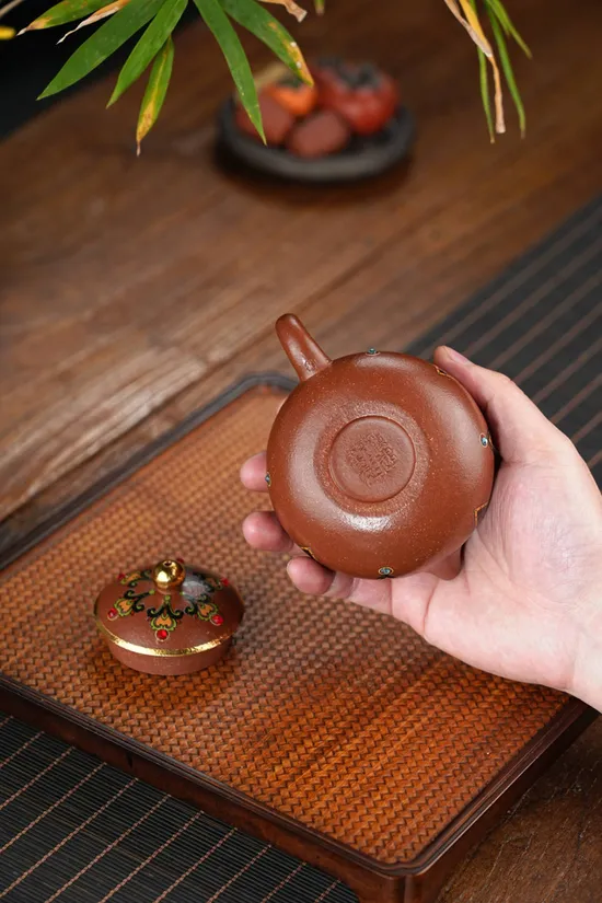 Zisha Teapots: Fan Jianxin | Golden Jiangpo clay | CNY 1800 5