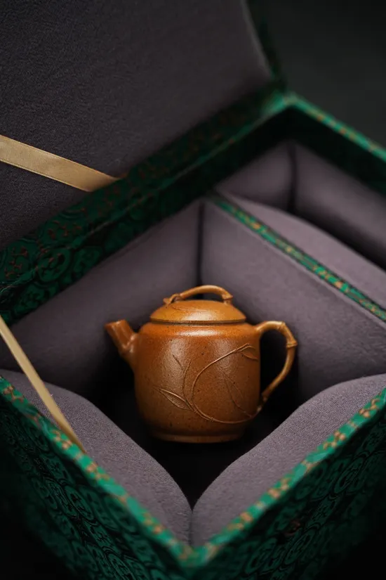 Zisha Teapots: 1 | 500 CNY | Elegant Bamboo Companion | premium golden duan clay 1