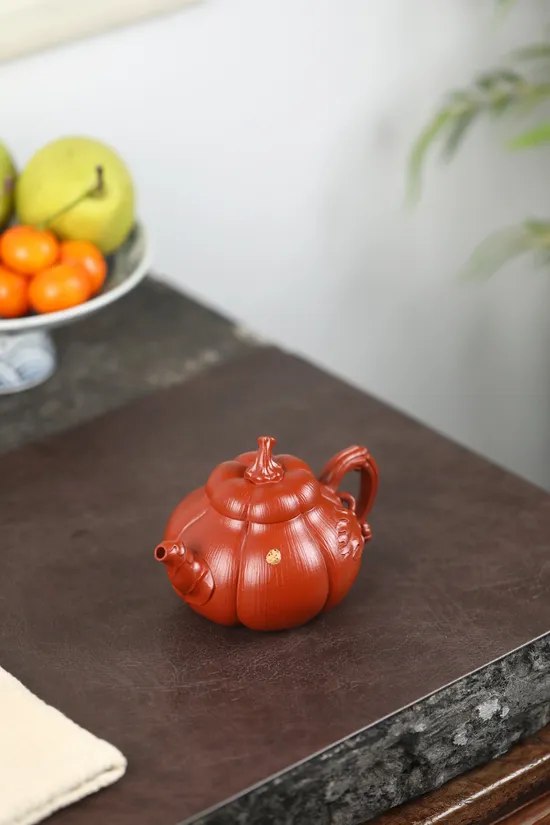 Zisha Teapots: Sweet Melon | 14-hole diamond-shaped spout 6