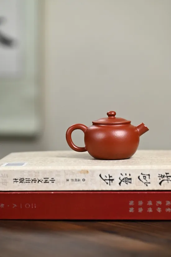 Zisha Teapots: premium wrinkled vermilion clay | Master Gu Yun 2