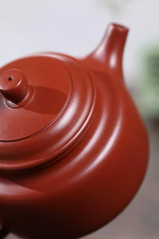 Zisha Teapots: Dahuangpao clay | 14 hexagonal spout holes 3