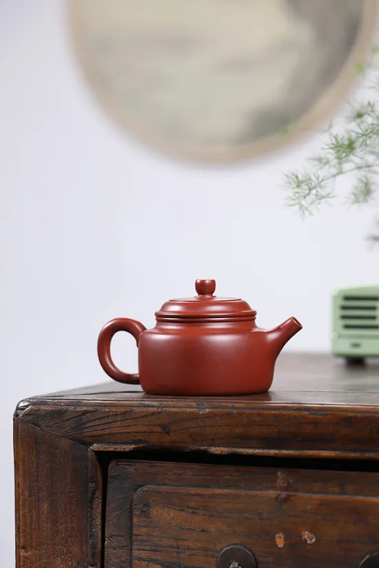 Zisha Teapots: Dahuangpao clay | 14 hexagonal spout holes 4