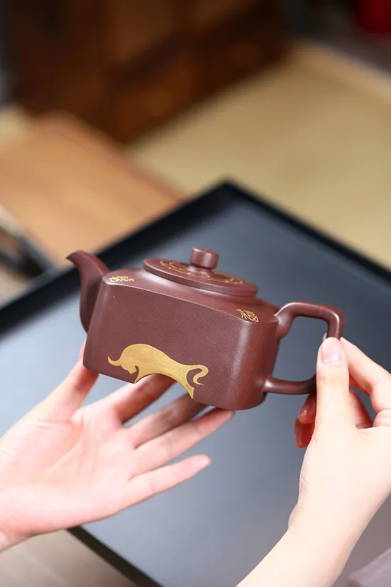 Zisha Teapots: Golden Ox Brings Good Fortune | 2400 CNY 5