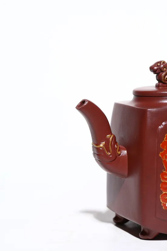 Premium Yixing Zisha Teapot | Artisan-Crafted Clay Teapot Collection 3