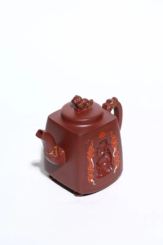 Premium Yixing Zisha Teapot | Artisan-Crafted Clay Teapot Collection 5