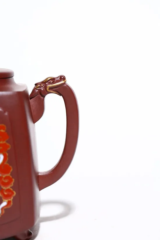 Premium Yixing Zisha Teapot | Artisan-Crafted Clay Teapot Collection 8