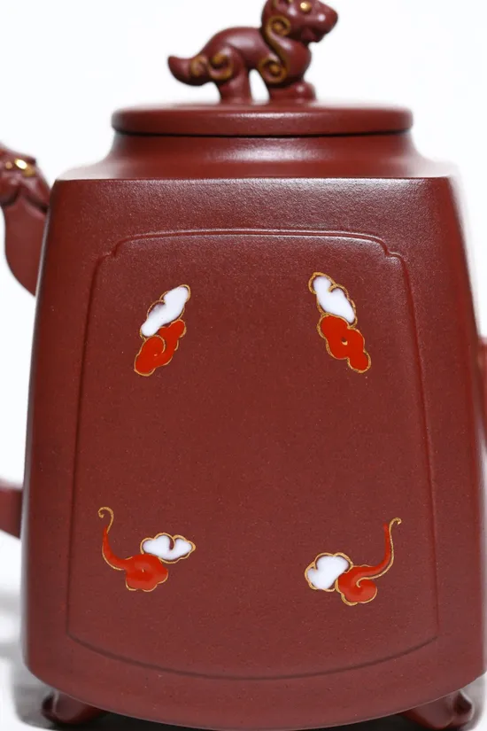Premium Yixing Zisha Teapot | Artisan-Crafted Clay Teapot Collection 9