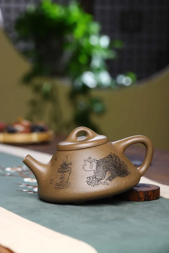 Zisha Teapots: crab shell green duan mud | national-level master 2