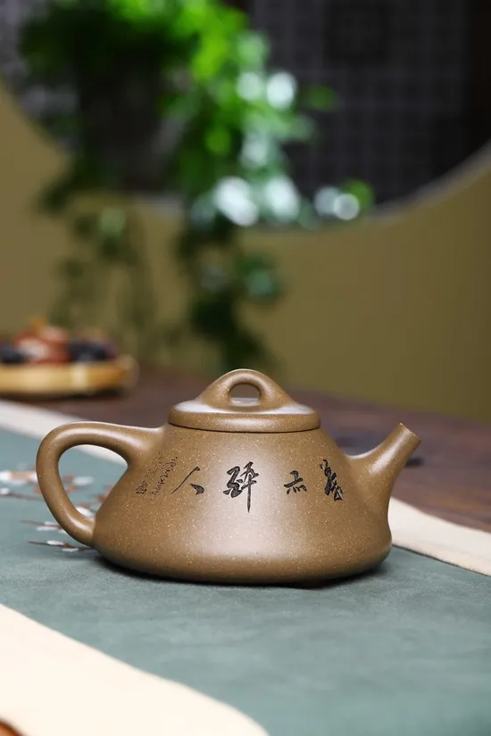 Zisha Teapots: crab shell green duan mud | national-level master 4