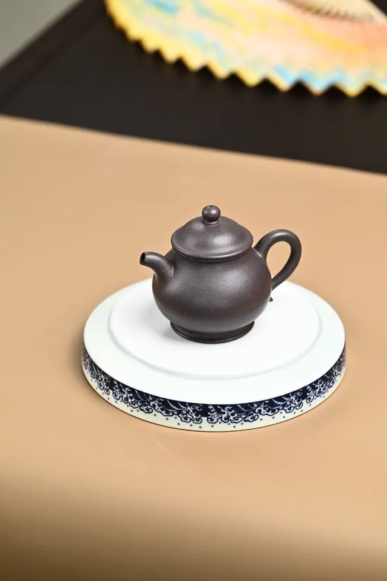 Premium Yixing Clay Teapot | Handcrafted Panhu Design | Collector's Choice 6
