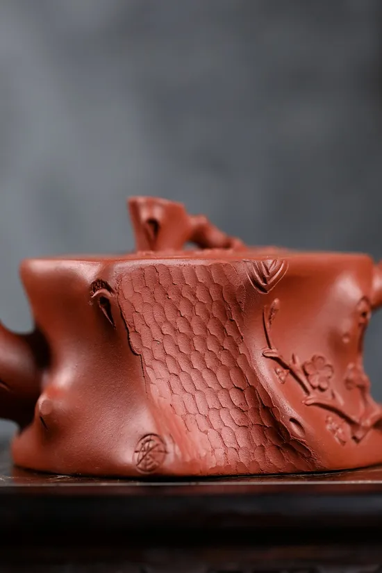 Premium Yixing Clay Teapot | Handcrafted Zisha Artisan Pottery 8