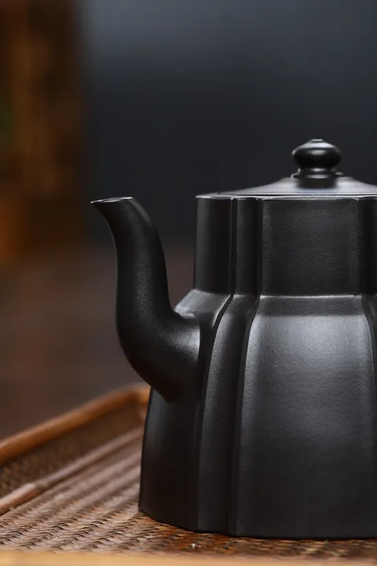 Zisha Teapots: raw stone yellow clay | Xu Liuming 4